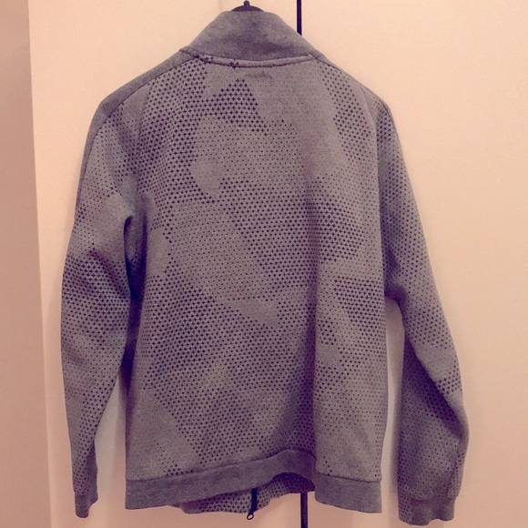 Nike Zip Up Grey Sweatshirt with + Pattern - Picture 5 of 7